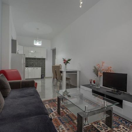 Kosmos Service Apartment City Center 3 With Additional Cost Parking Thessalonique Extérieur photo